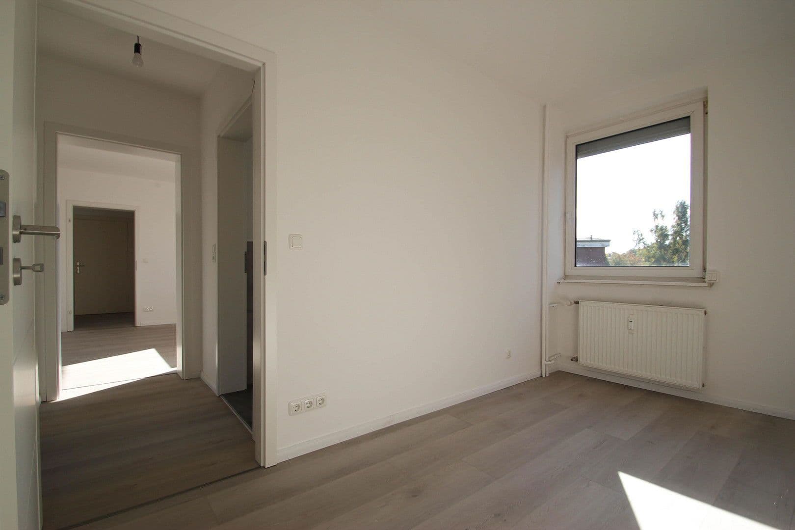 Pronájem bytu 4+1 68 m², Ivendorfer Landstr. 2, Lübeck, Šlesvicko-Holštýnsko Pronájem bytu 4+1 68 m², Ivendorfer Landstr. 2, Lübeck, Šlesvicko-Holštýnsko