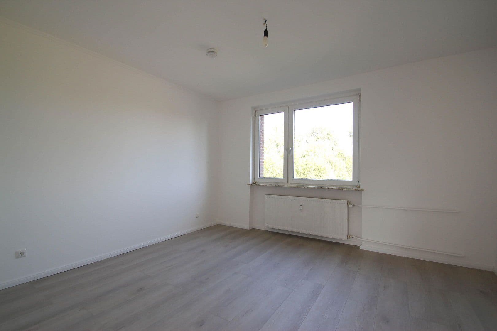 Pronájem bytu 4+1 68 m², Ivendorfer Landstr. 2, Lübeck, Šlesvicko-Holštýnsko Pronájem bytu 4+1 68 m², Ivendorfer Landstr. 2, Lübeck, Šlesvicko-Holštýnsko