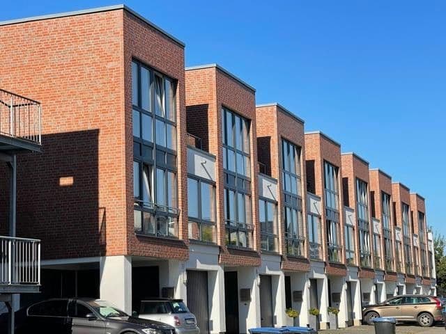 Prodej domu 108 m², pozemek 2.160 m², Jürgen-Hornemann Str., Greven, Severní Porýní-Vestfálsko Prodej domu 108 m², pozemek 2.160 m², Jürgen-Hornemann Str., Greven, Severní Porýní-Vestfálsko