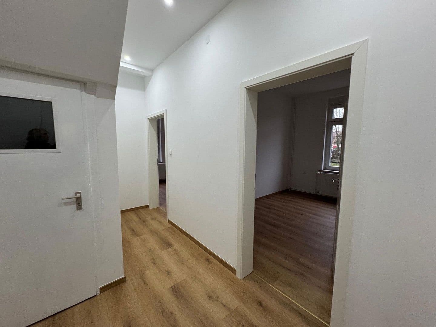 Pronájem bytu 5+1 126 m², Schützenstrasse 8A, Sarstedt, Dolní Sasko Pronájem bytu 5+1 126 m², Schützenstrasse 8A, Sarstedt, Dolní Sasko