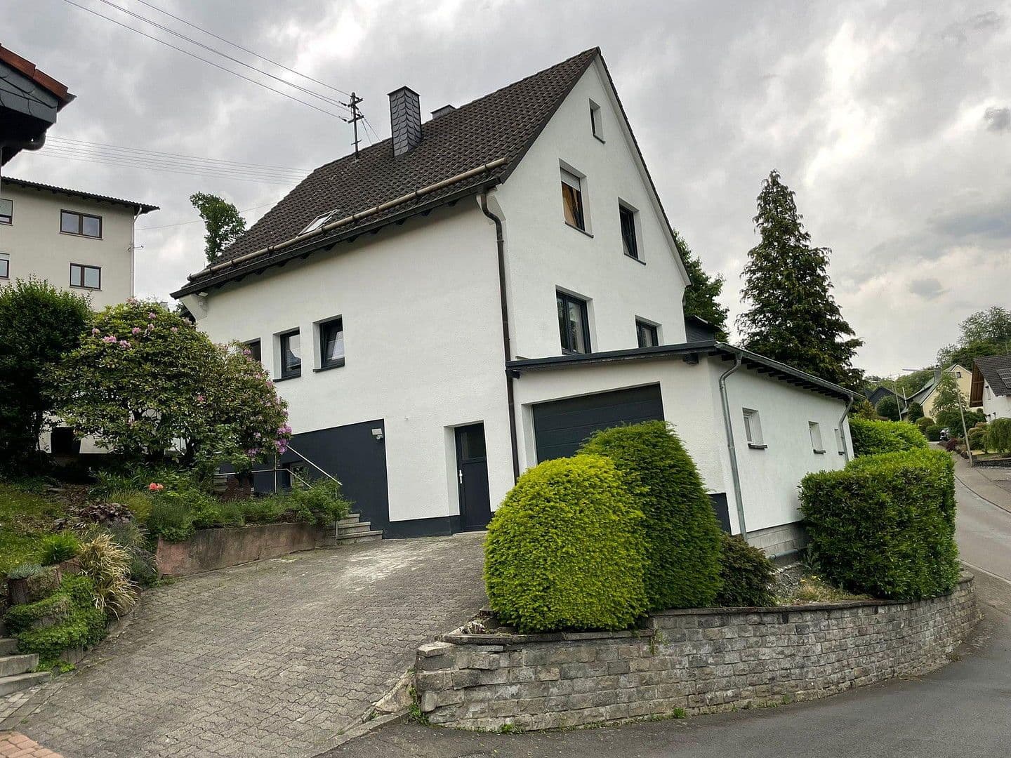 Prodej domu 94 m², pozemek 699 m², Bindweider Straße 13, Steinebach/Sieg, Porýní-Falc Prodej domu 94 m², pozemek 699 m², Bindweider Straße 13, Steinebach/Sieg, Porýní-Falc