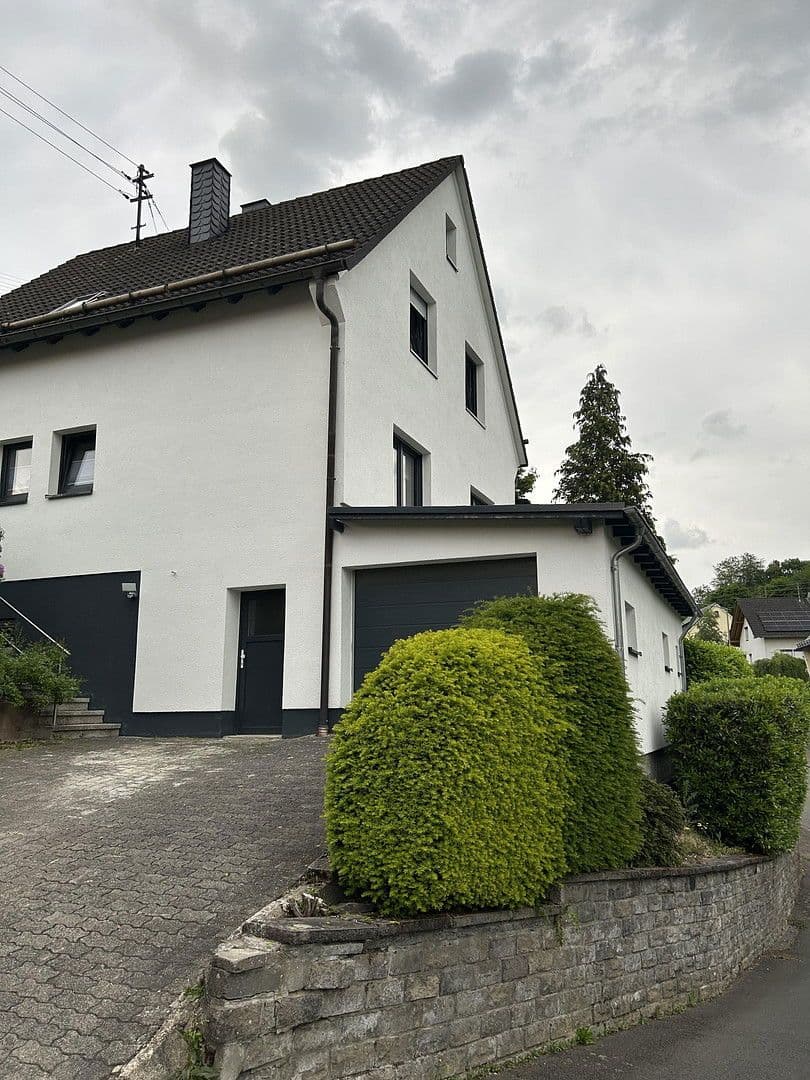 Prodej domu 94 m², pozemek 699 m², Bindweider Straße 13, Steinebach/Sieg, Porýní-Falc Prodej domu 94 m², pozemek 699 m², Bindweider Straße 13, Steinebach/Sieg, Porýní-Falc