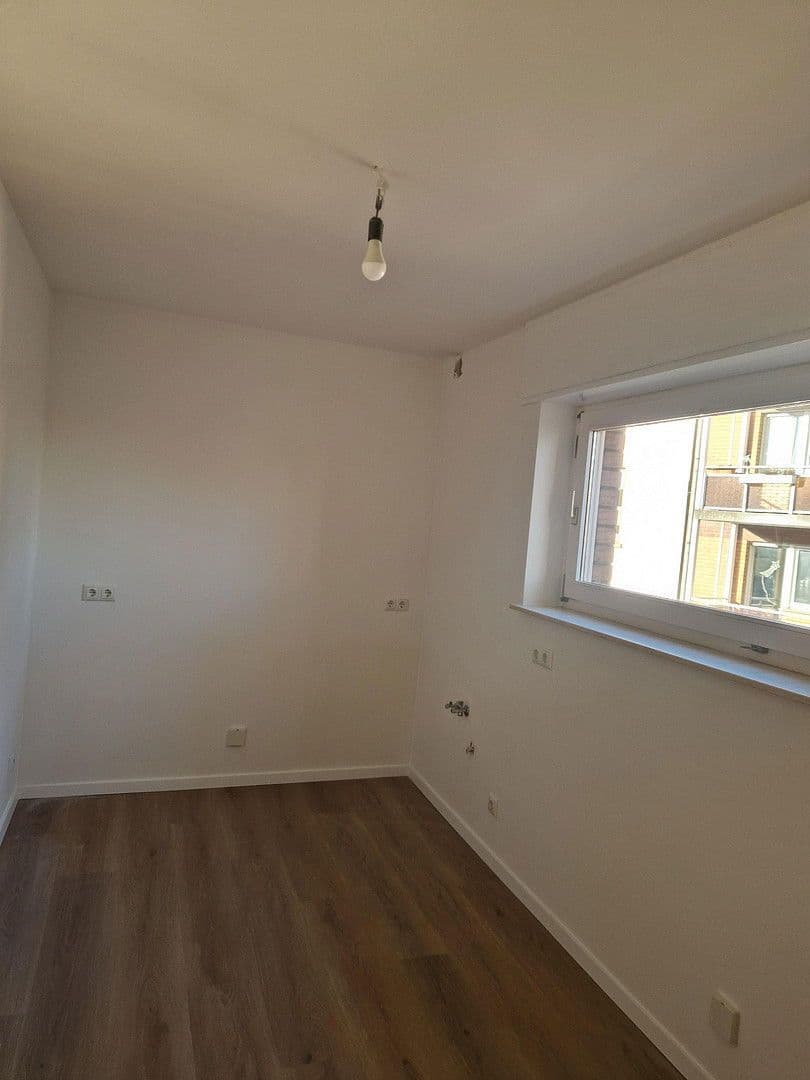 Pronájem bytu 2+kk 52 m², Lipperheidstr. 112, Oberhausen, Severní Porýní-Vestfálsko Pronájem bytu 2+kk 52 m², Lipperheidstr. 112, Oberhausen, Severní Porýní-Vestfálsko