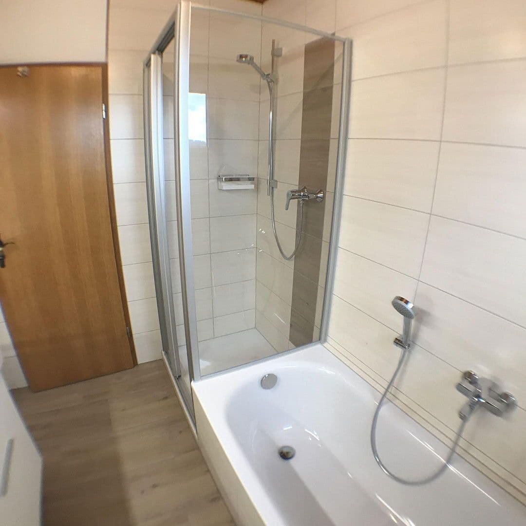 Pronájem bytu 3+1 112 m², Pitzenbüsch, Kradenbach, Porýní-Falc Pronájem bytu 3+1 112 m², Pitzenbüsch, Kradenbach, Porýní-Falc