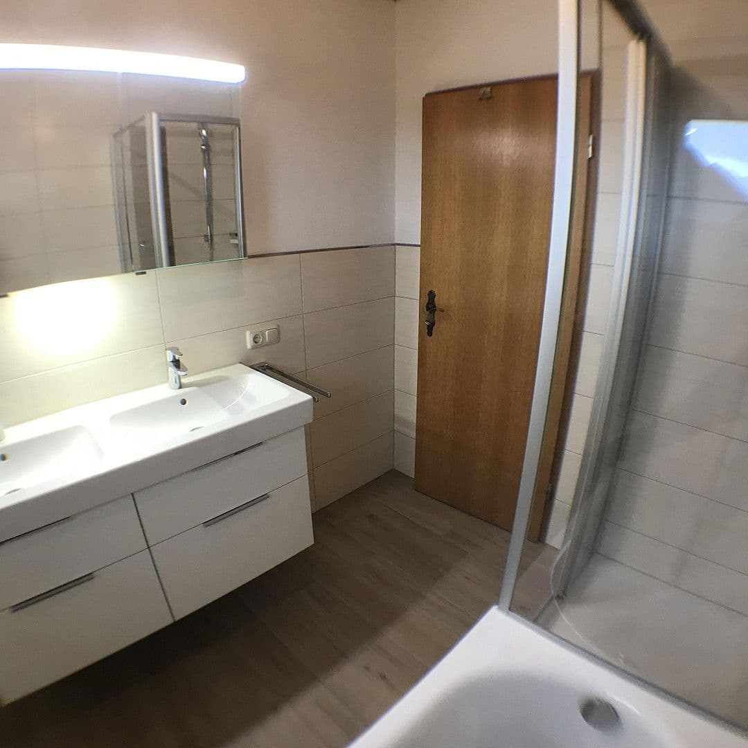 Pronájem bytu 3+1 112 m², Pitzenbüsch, Kradenbach, Porýní-Falc Pronájem bytu 3+1 112 m², Pitzenbüsch, Kradenbach, Porýní-Falc