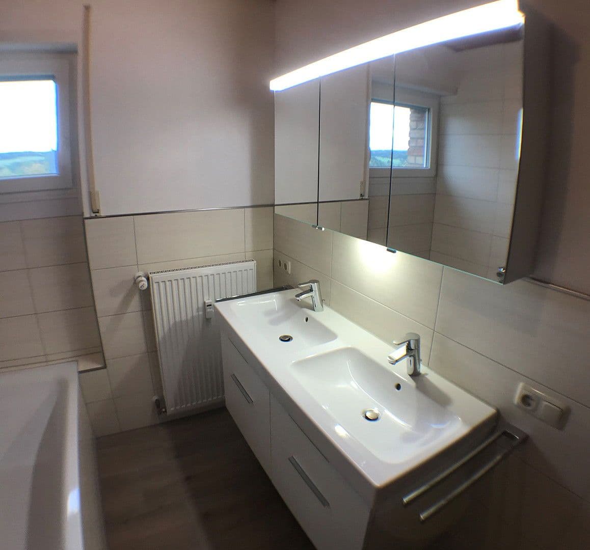 Pronájem bytu 3+1 112 m², Pitzenbüsch, Kradenbach, Porýní-Falc Pronájem bytu 3+1 112 m², Pitzenbüsch, Kradenbach, Porýní-Falc