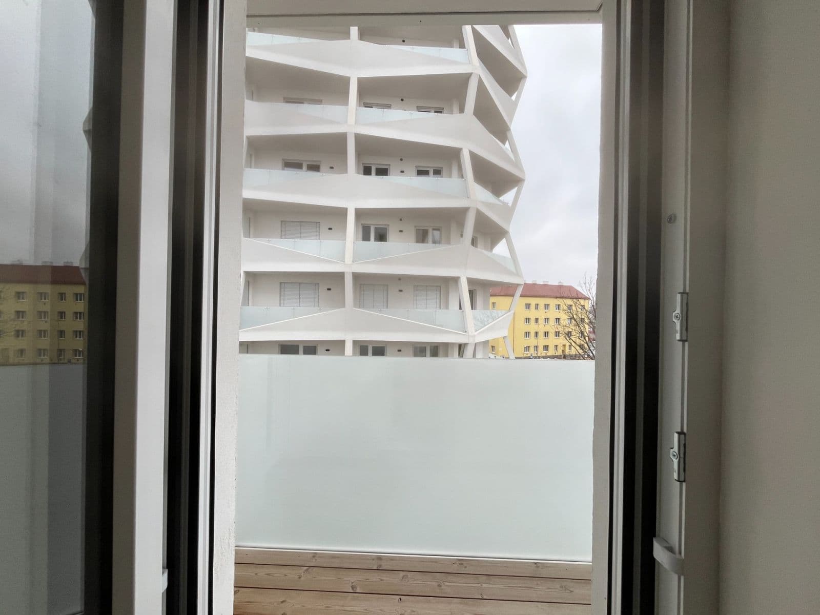 Pronájem bytu 3+kk 63 m², Komárovská, Brno, Jihomoravský kraj Pronájem bytu 3+kk 63 m², Komárovská, Brno, Jihomoravský kraj