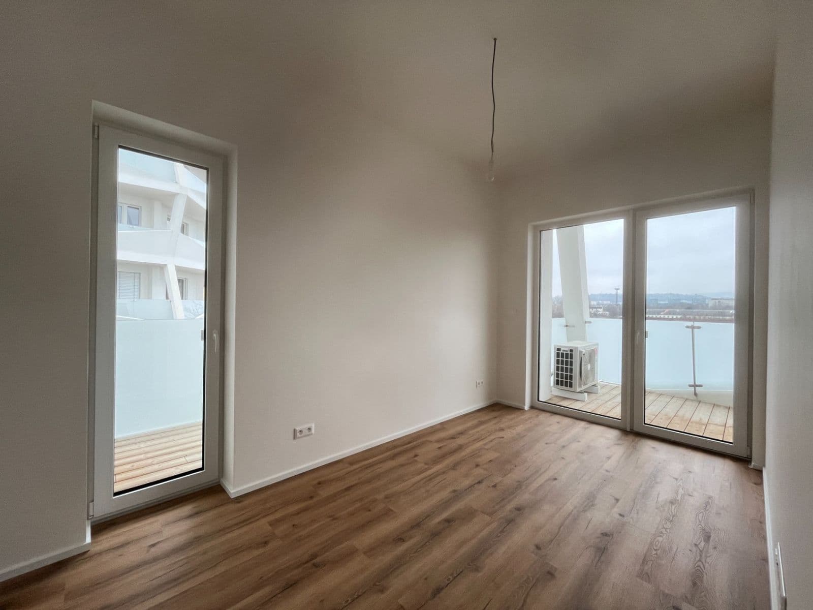 Pronájem bytu 3+kk 63 m², Komárovská, Brno, Jihomoravský kraj Pronájem bytu 3+kk 63 m², Komárovská, Brno, Jihomoravský kraj