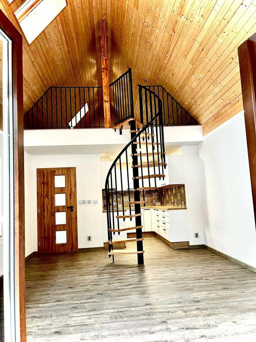 Prodej domu 107 m², pozemek 599 m², Petroupim, Středočeský kraj Prodej domu 107 m², pozemek 599 m², Petroupim, Středočeský kraj