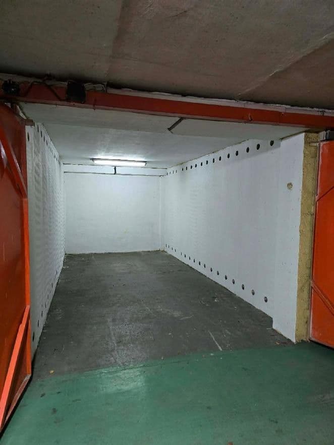 Pronájem garáže 18 m², Písečná, Praha, Praha Pronájem garáže 18 m², Písečná, Praha, Praha