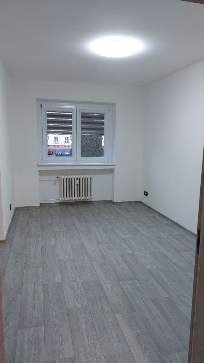 Pronájem bytu 3+1 74 m², Dukelská, Ústí nad Orlicí, Pardubický kraj Pronájem bytu 3+1 74 m², Dukelská, Ústí nad Orlicí, Pardubický kraj