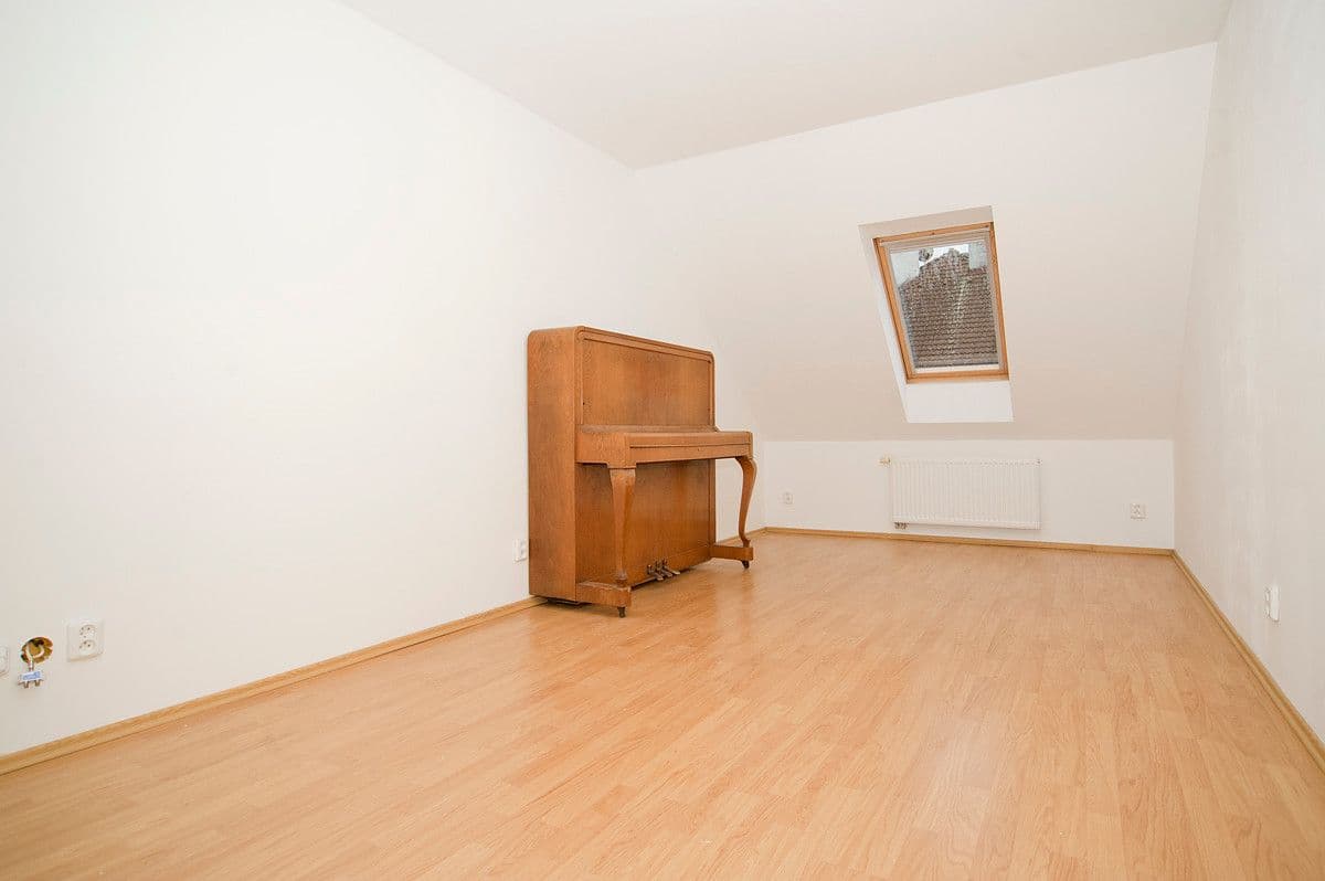 Pronájem bytu 3+kk 93 m², Janovského, Praha, Praha Pronájem bytu 3+kk 93 m², Janovského, Praha, Praha