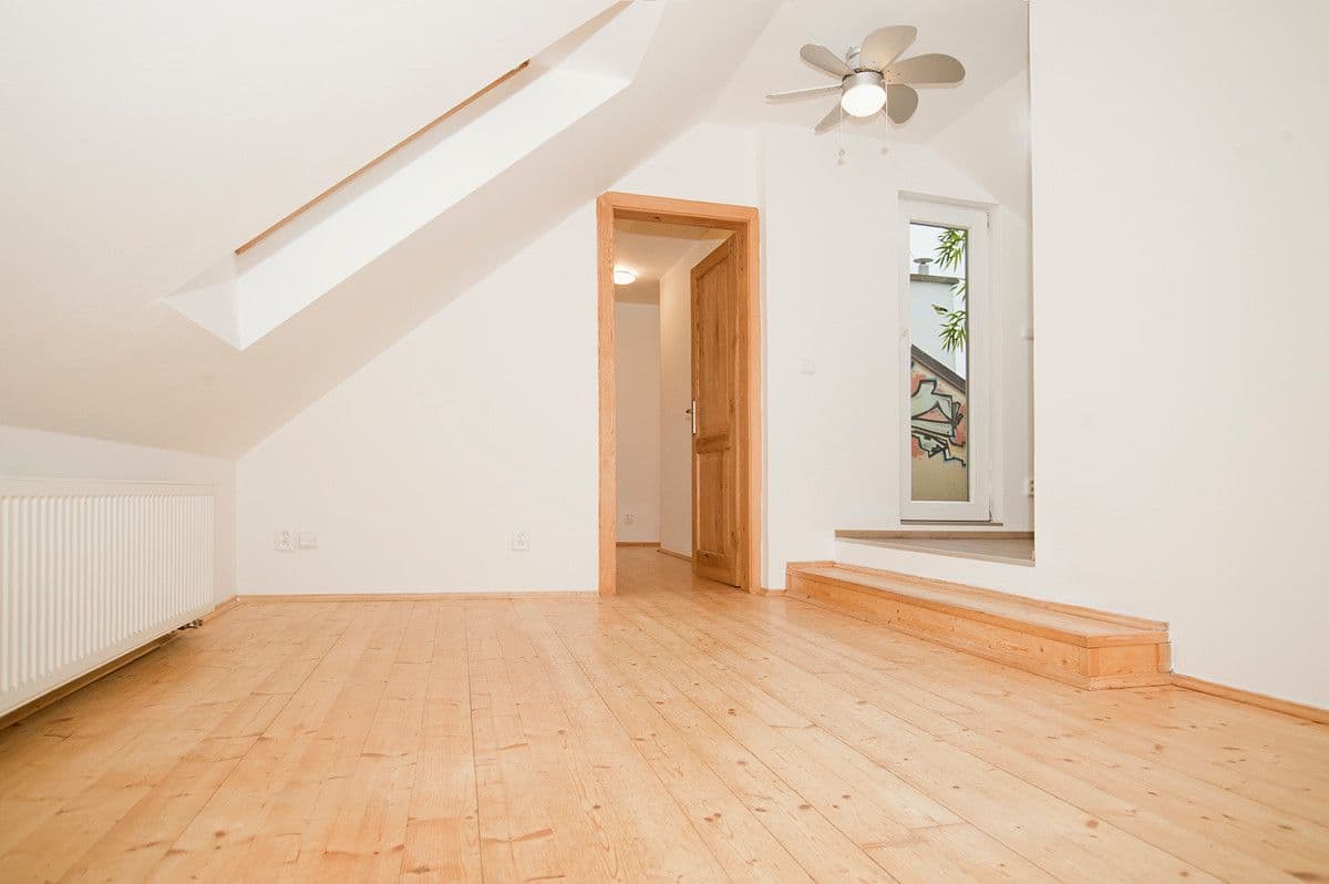 Pronájem bytu 3+kk 93 m², Janovského, Praha, Praha Pronájem bytu 3+kk 93 m², Janovského, Praha, Praha