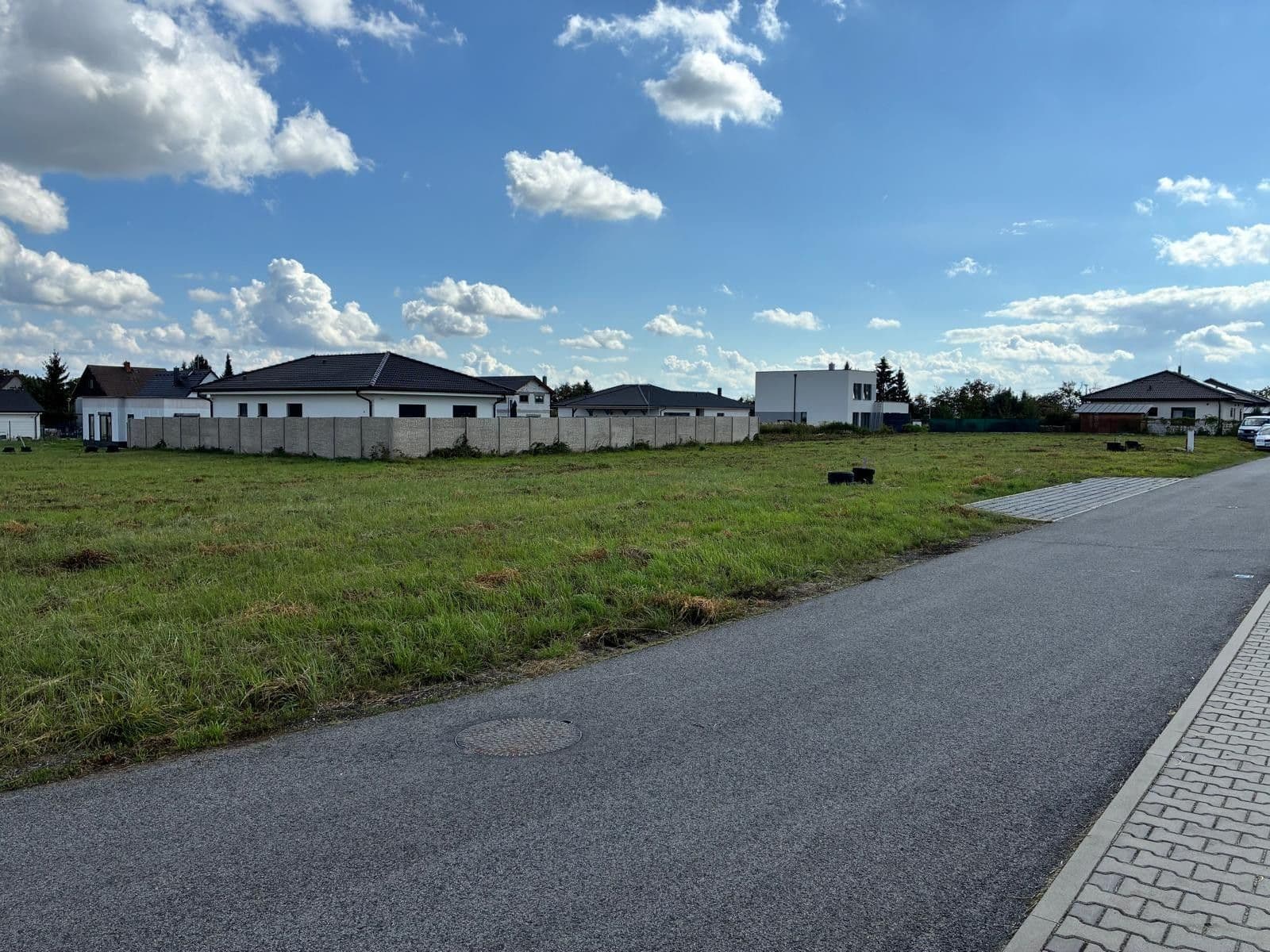 Prodej pozemku 751 m², Jizerní Vtelno, Středočeský kraj Prodej pozemku 751 m², Jizerní Vtelno, Středočeský kraj