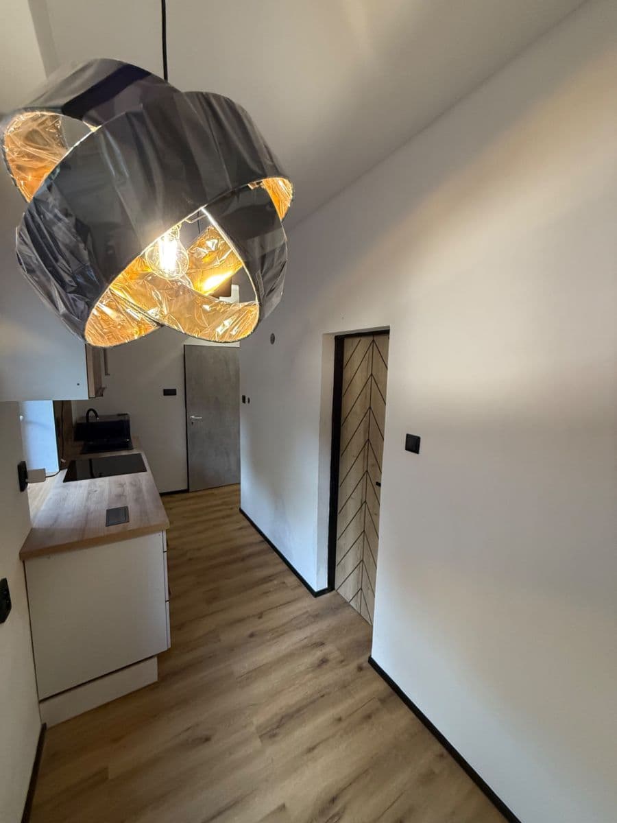 Pronájem bytu 1+1 30 m², Podhorská, Jablonec nad Nisou, Liberecký kraj Pronájem bytu 1+1 30 m², Podhorská, Jablonec nad Nisou, Liberecký kraj