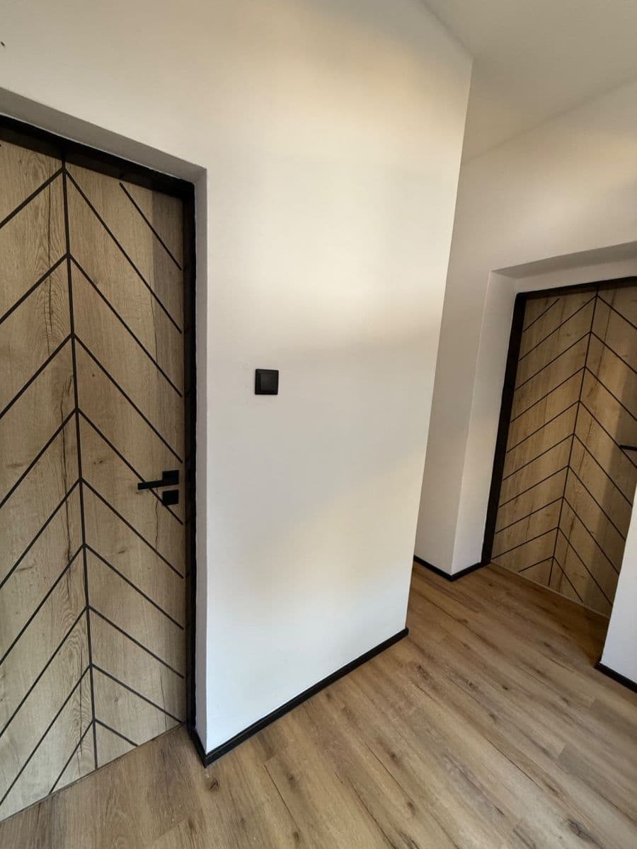 Pronájem bytu 1+1 30 m², Podhorská, Jablonec nad Nisou, Liberecký kraj Pronájem bytu 1+1 30 m², Podhorská, Jablonec nad Nisou, Liberecký kraj