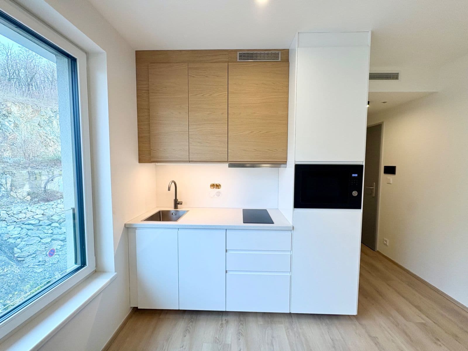 Pronájem bytu 1+kk 25 m², Bystrcká, Brno, Jihomoravský kraj Pronájem bytu 1+kk 25 m², Bystrcká, Brno, Jihomoravský kraj