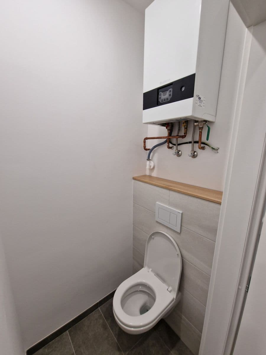 Pronájem bytu 2+kk 45 m², Na Mlejnku, Praha, Praha Pronájem bytu 2+kk 45 m², Na Mlejnku, Praha, Praha