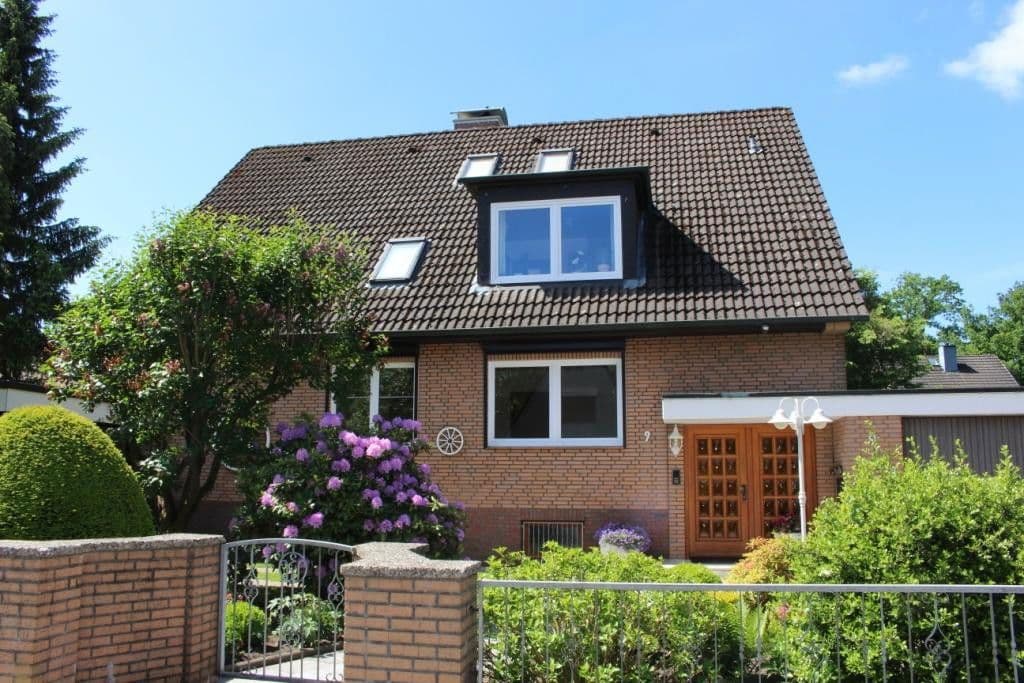 Pronájem bytu 4+1 93 m², Gottfried-Keller-Str. 9, Norderstedt, Šlesvicko-Holštýnsko Pronájem bytu 4+1 93 m², Gottfried-Keller-Str. 9, Norderstedt, Šlesvicko-Holštýnsko