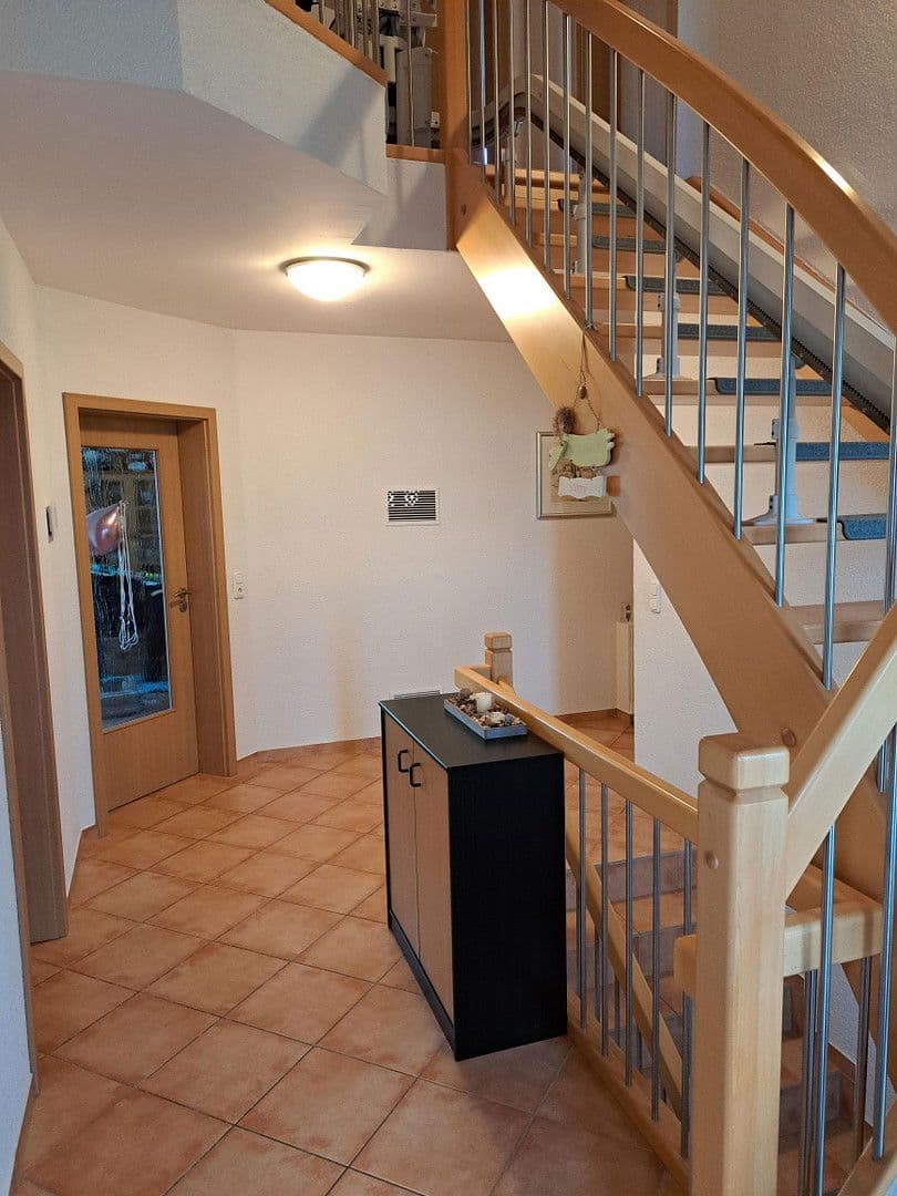 Prodej domu 126 m², pozemek 726 m², Keltenweg 2, Osburg, Porýní-Falc Prodej domu 126 m², pozemek 726 m², Keltenweg 2, Osburg, Porýní-Falc