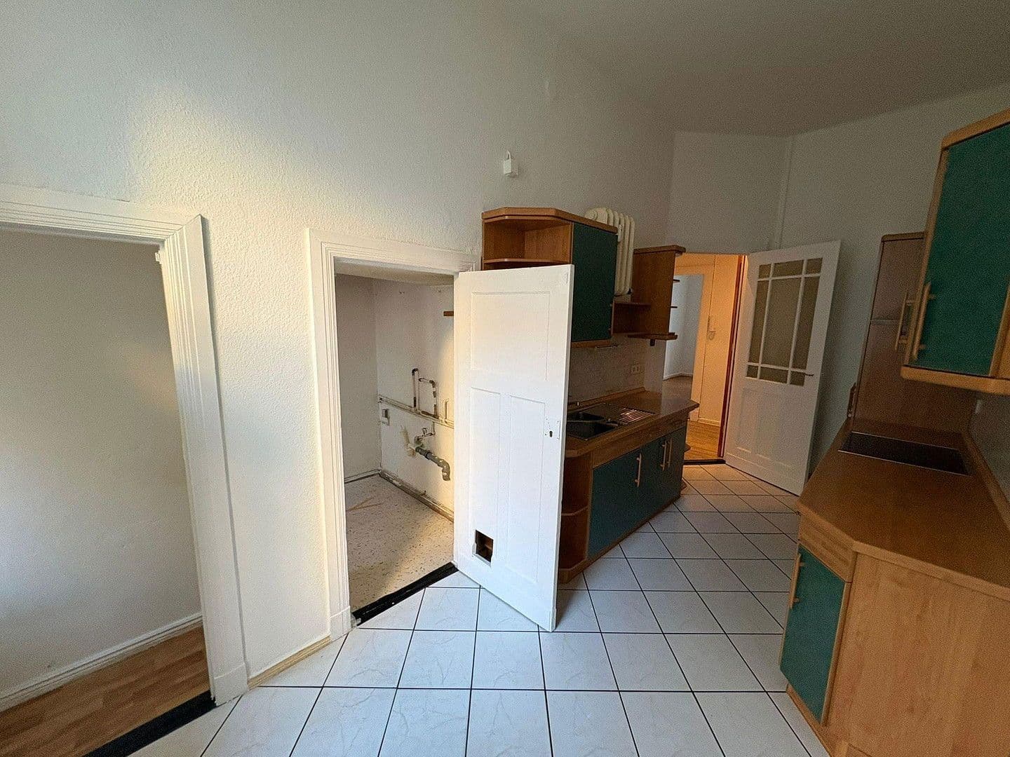 Pronájem bytu 3+1 85 m², Duisburgerstr. 15, Berlin, Berlín Pronájem bytu 3+1 85 m², Duisburgerstr. 15, Berlin, Berlín