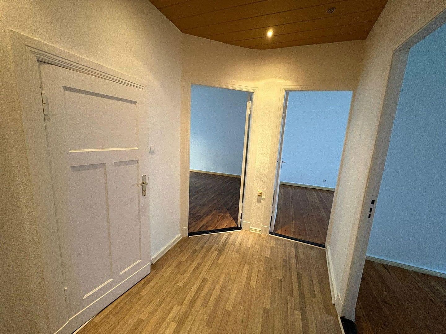 Pronájem bytu 3+1 85 m², Duisburgerstr. 15, Berlin, Berlín Pronájem bytu 3+1 85 m², Duisburgerstr. 15, Berlin, Berlín