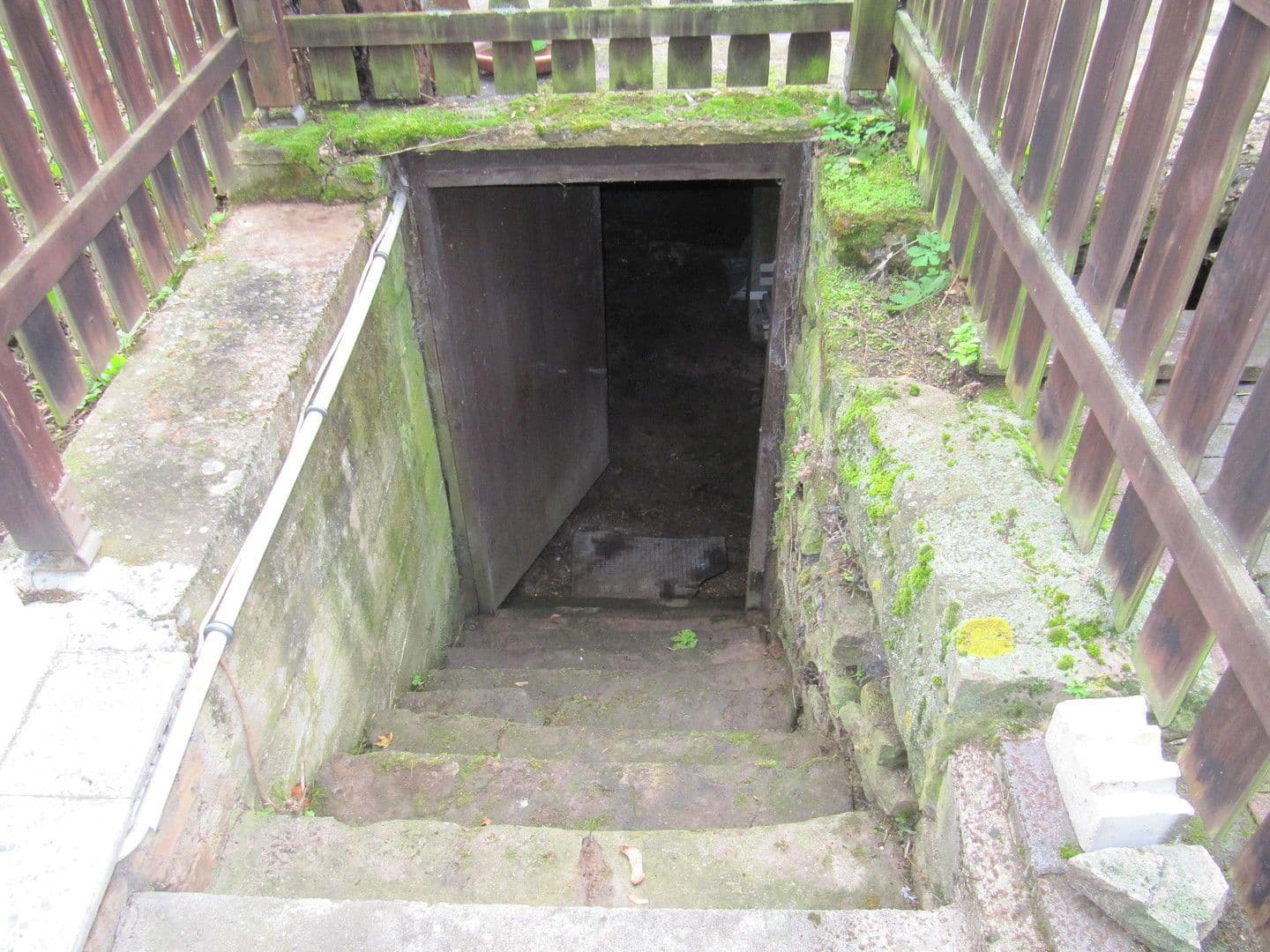 Prodej domu 78 m², pozemek 462 m², Bad Kreuznach, Porýní-Falc Prodej domu 78 m², pozemek 462 m², Bad Kreuznach, Porýní-Falc