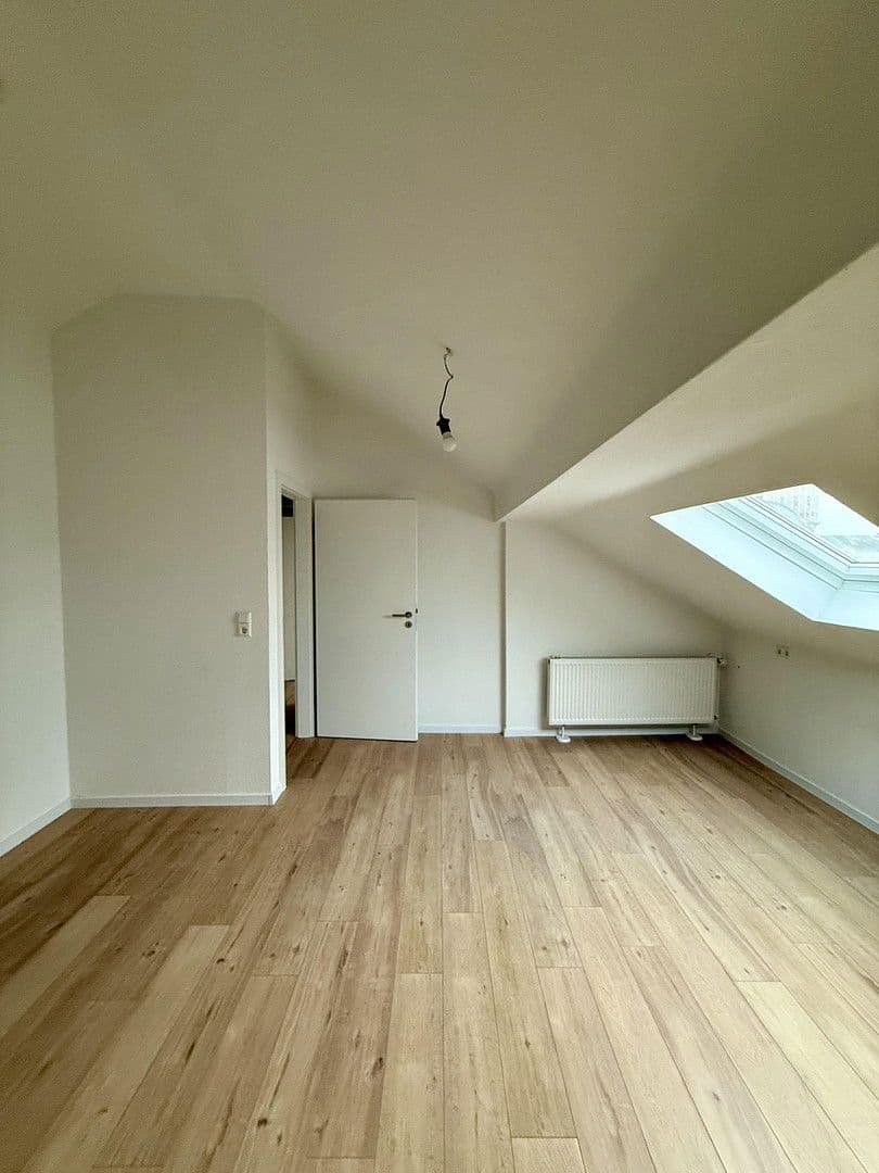Pronájem bytu 2+1 85 m², Gartenstraße 30, Ludwigshafen am Rhein, Porýní-Falc Pronájem bytu 2+1 85 m², Gartenstraße 30, Ludwigshafen am Rhein, Porýní-Falc