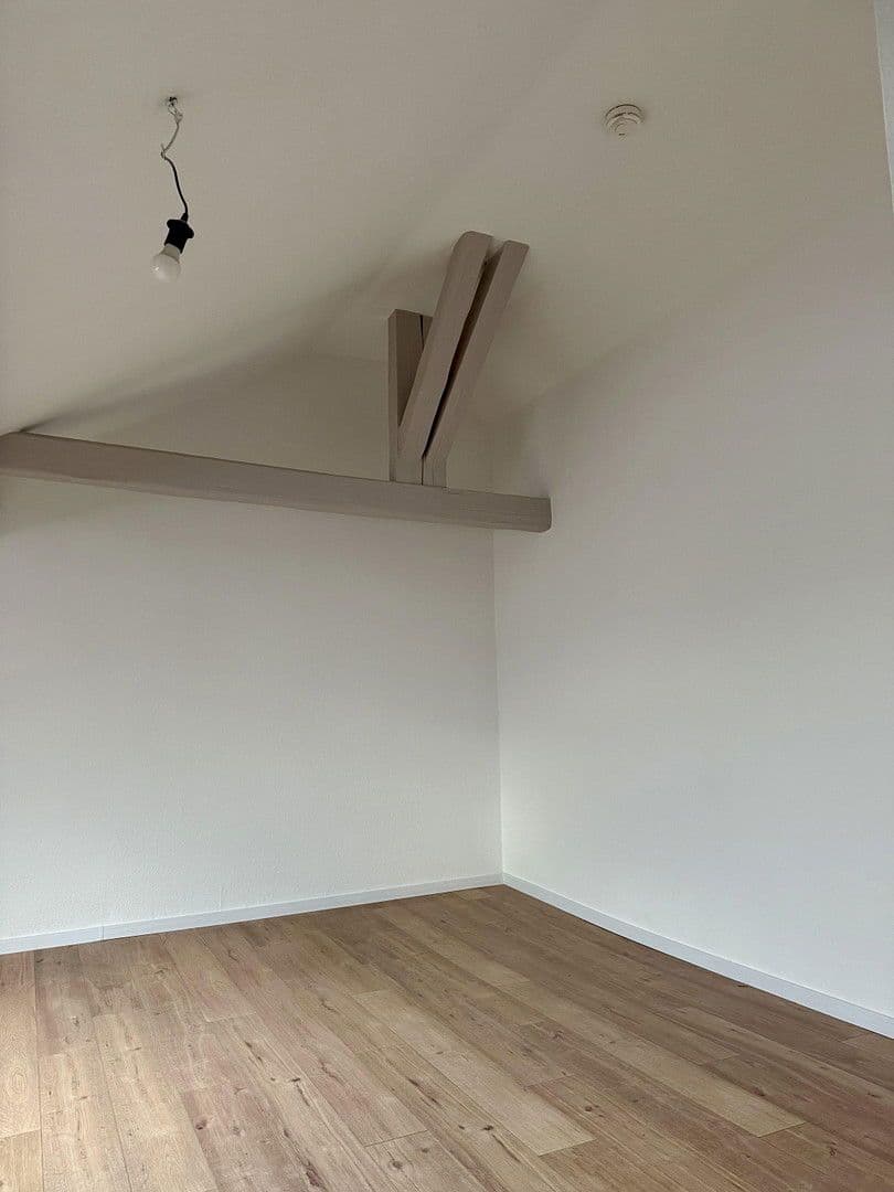 Pronájem bytu 2+1 85 m², Gartenstraße 30, Ludwigshafen am Rhein, Porýní-Falc Pronájem bytu 2+1 85 m², Gartenstraße 30, Ludwigshafen am Rhein, Porýní-Falc