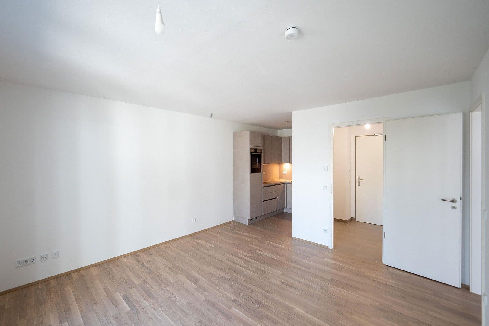 Pronájem bytu 2+1 60 m², Marie-Deubler-Str. 4, Neuried, Bavorsko Pronájem bytu 2+1 60 m², Marie-Deubler-Str. 4, Neuried, Bavorsko
