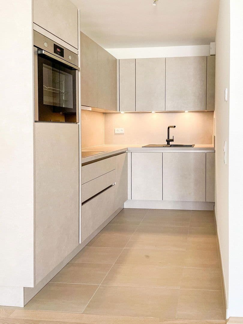 Pronájem bytu 2+1 60 m², Marie-Deubler-Str. 4, Neuried, Bavorsko Pronájem bytu 2+1 60 m², Marie-Deubler-Str. 4, Neuried, Bavorsko