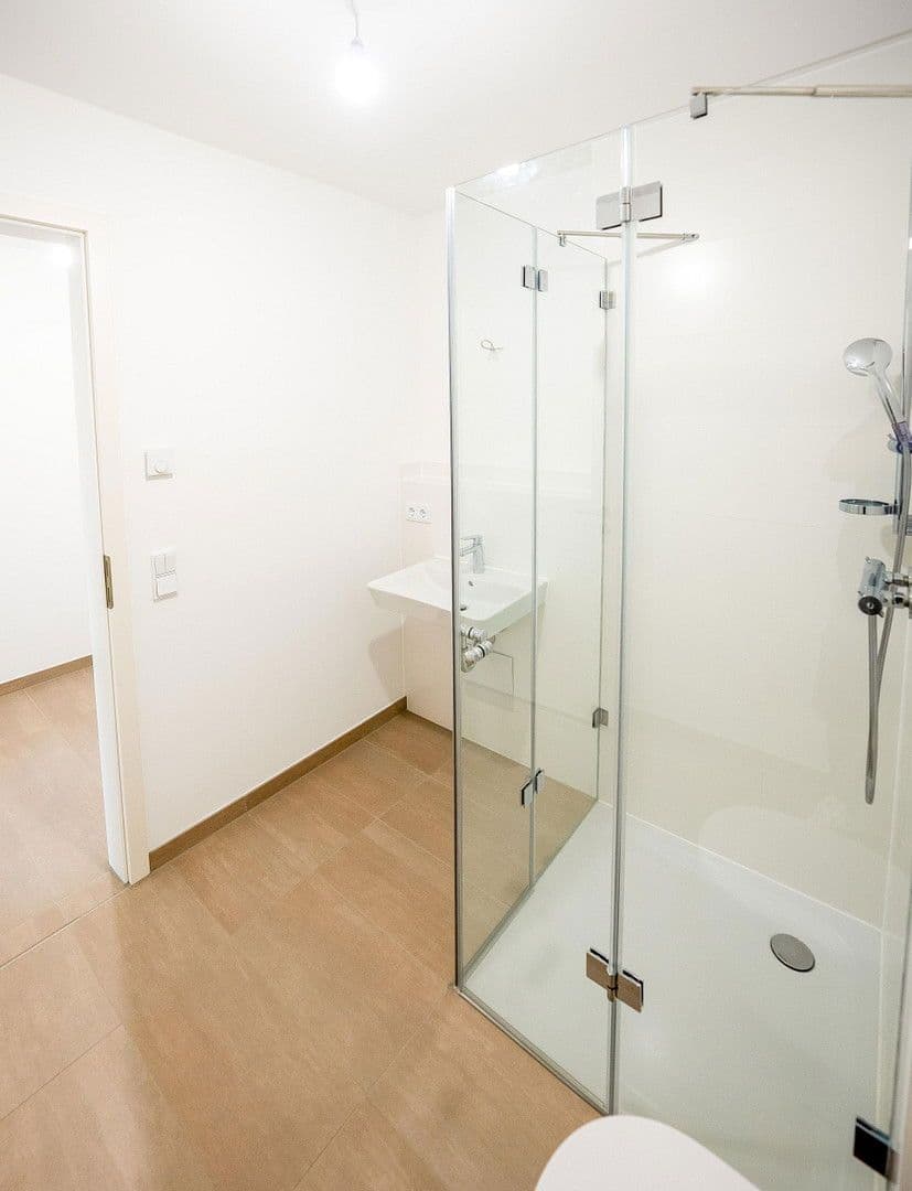 Pronájem bytu 2+1 60 m², Marie-Deubler-Str. 4, Neuried, Bavorsko Pronájem bytu 2+1 60 m², Marie-Deubler-Str. 4, Neuried, Bavorsko