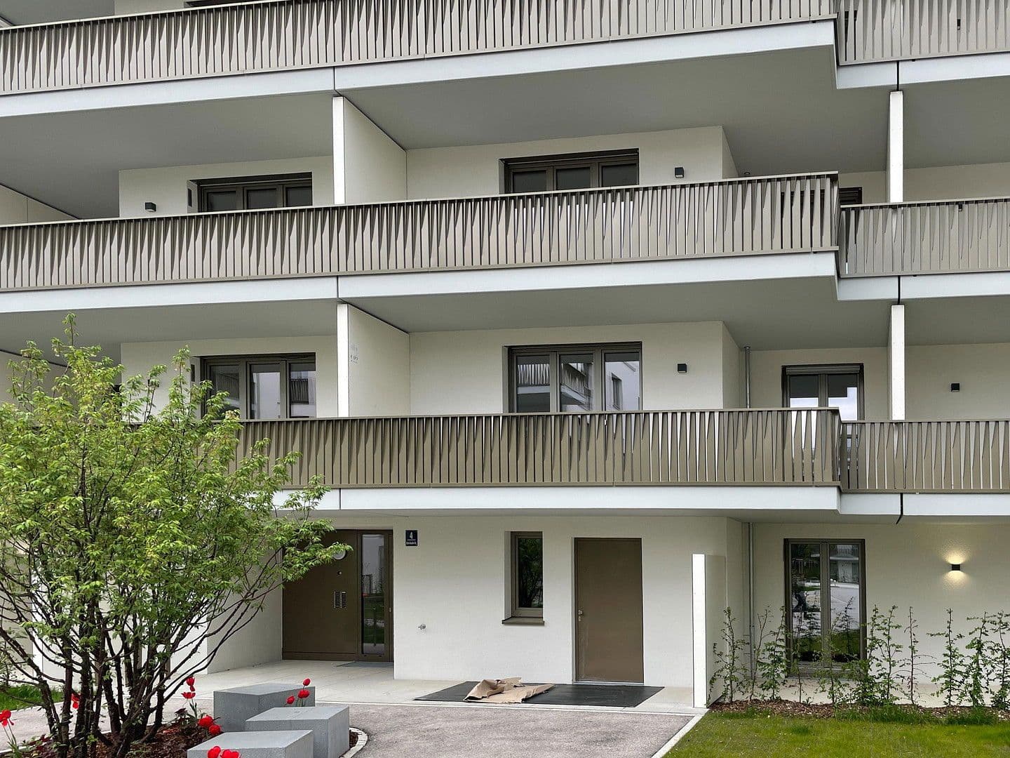 Pronájem bytu 2+1 60 m², Marie-Deubler-Str. 4, Neuried, Bavorsko Pronájem bytu 2+1 60 m², Marie-Deubler-Str. 4, Neuried, Bavorsko