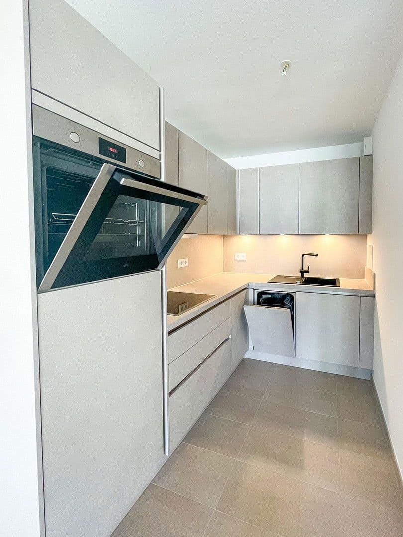 Pronájem bytu 2+1 60 m², Marie-Deubler-Str. 4, Neuried, Bavorsko Pronájem bytu 2+1 60 m², Marie-Deubler-Str. 4, Neuried, Bavorsko