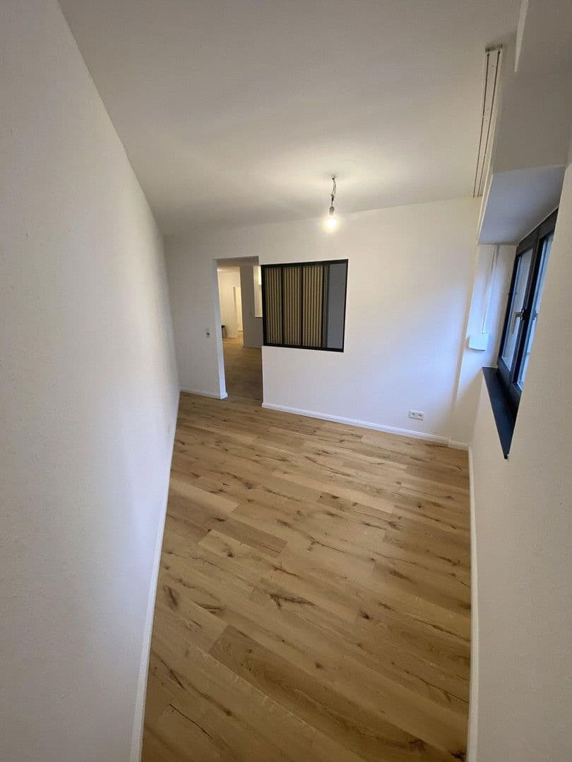 Pronájem bytu 1+1 55 m², Köln, Severní Porýní-Vestfálsko Pronájem bytu 1+1 55 m², Köln, Severní Porýní-Vestfálsko
