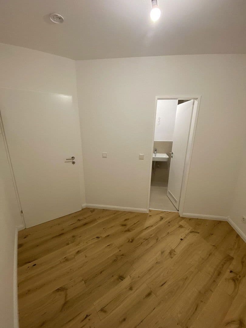 Pronájem bytu 1+1 55 m², Köln, Severní Porýní-Vestfálsko Pronájem bytu 1+1 55 m², Köln, Severní Porýní-Vestfálsko