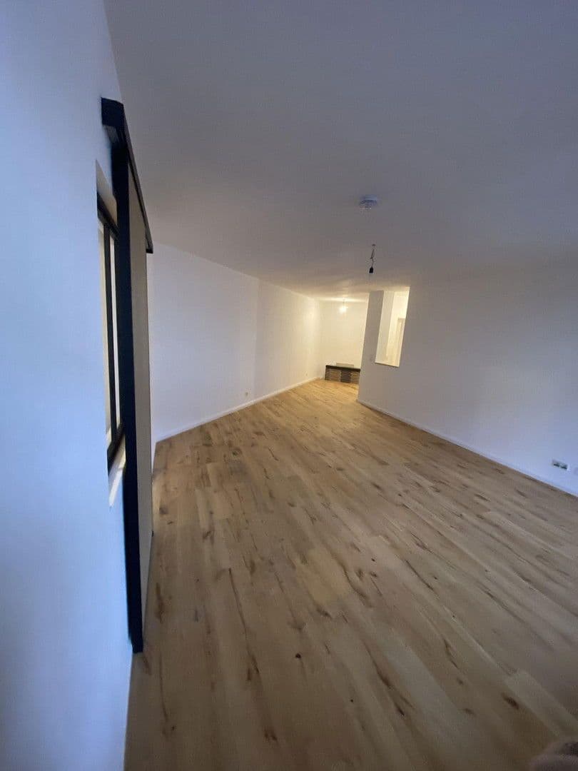 Pronájem bytu 1+1 55 m², Köln, Severní Porýní-Vestfálsko Pronájem bytu 1+1 55 m², Köln, Severní Porýní-Vestfálsko