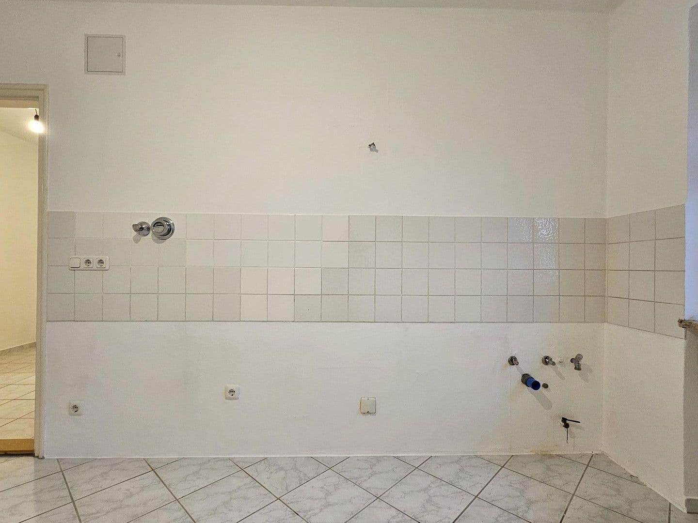 Pronájem bytu 2+1 47 m², Oberbiberger Straße 10, München, Bavorsko Pronájem bytu 2+1 47 m², Oberbiberger Straße 10, München, Bavorsko