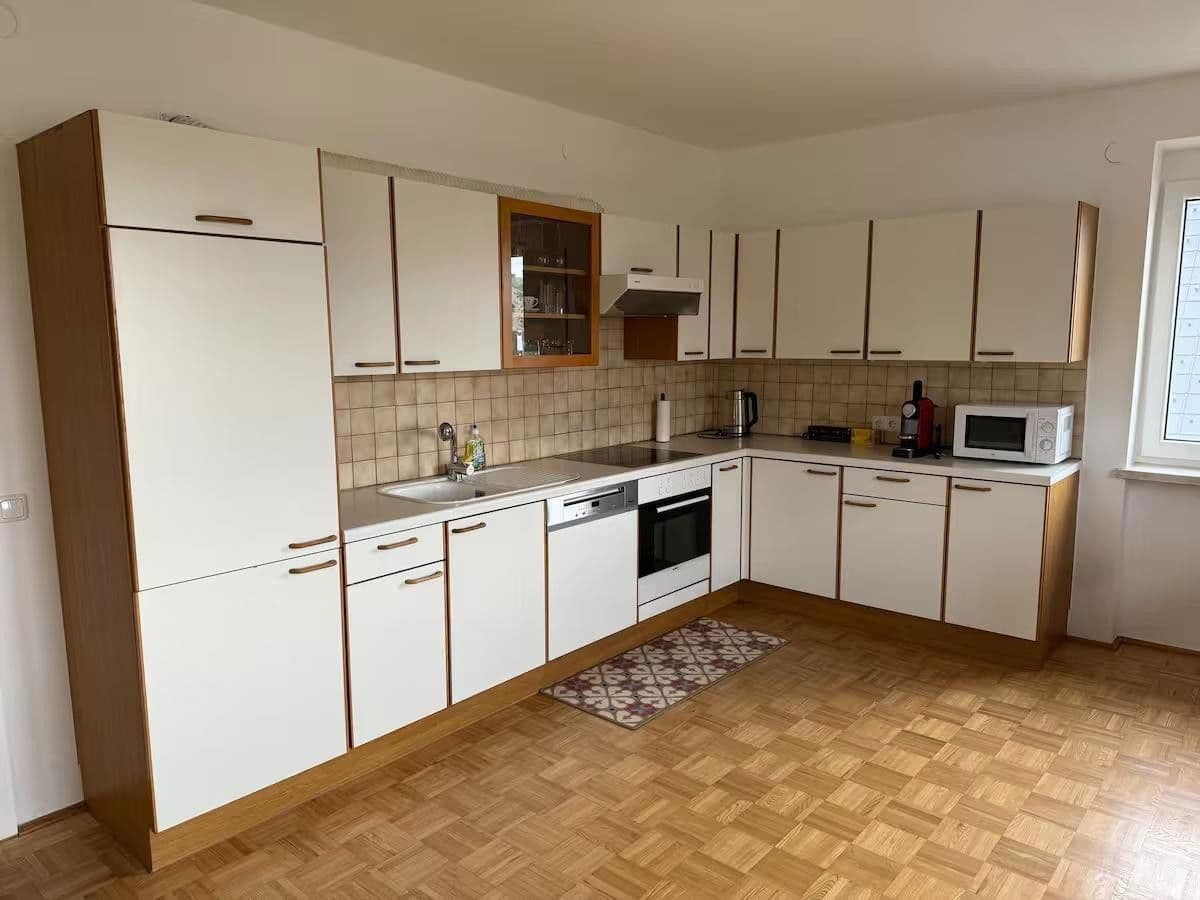 Pronájem bytu 4+1 125 m², Auergütlweg 10, Linz, Horní Rakousko Pronájem bytu 4+1 125 m², Auergütlweg 10, Linz, Horní Rakousko