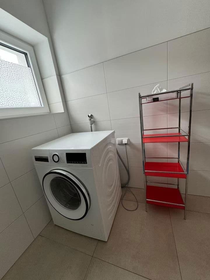 Pronájem bytu 4+1 125 m², Auergütlweg 10, Linz, Horní Rakousko Pronájem bytu 4+1 125 m², Auergütlweg 10, Linz, Horní Rakousko