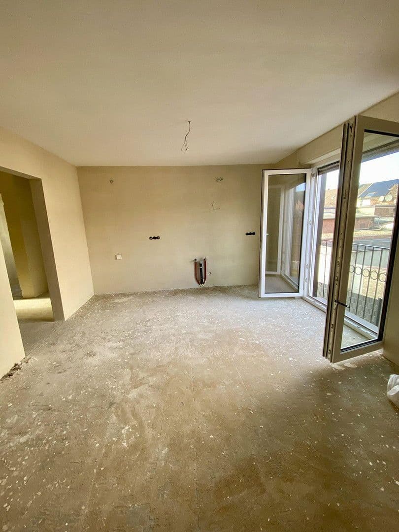 Prodej domu 138 m², pozemek 378 m², Nettetal, Severní Porýní-Vestfálsko Prodej domu 138 m², pozemek 378 m², Nettetal, Severní Porýní-Vestfálsko
