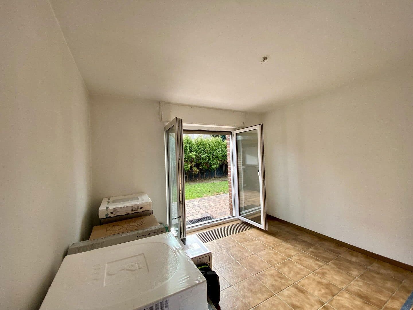 Prodej domu 138 m², pozemek 378 m², Nettetal, Severní Porýní-Vestfálsko Prodej domu 138 m², pozemek 378 m², Nettetal, Severní Porýní-Vestfálsko