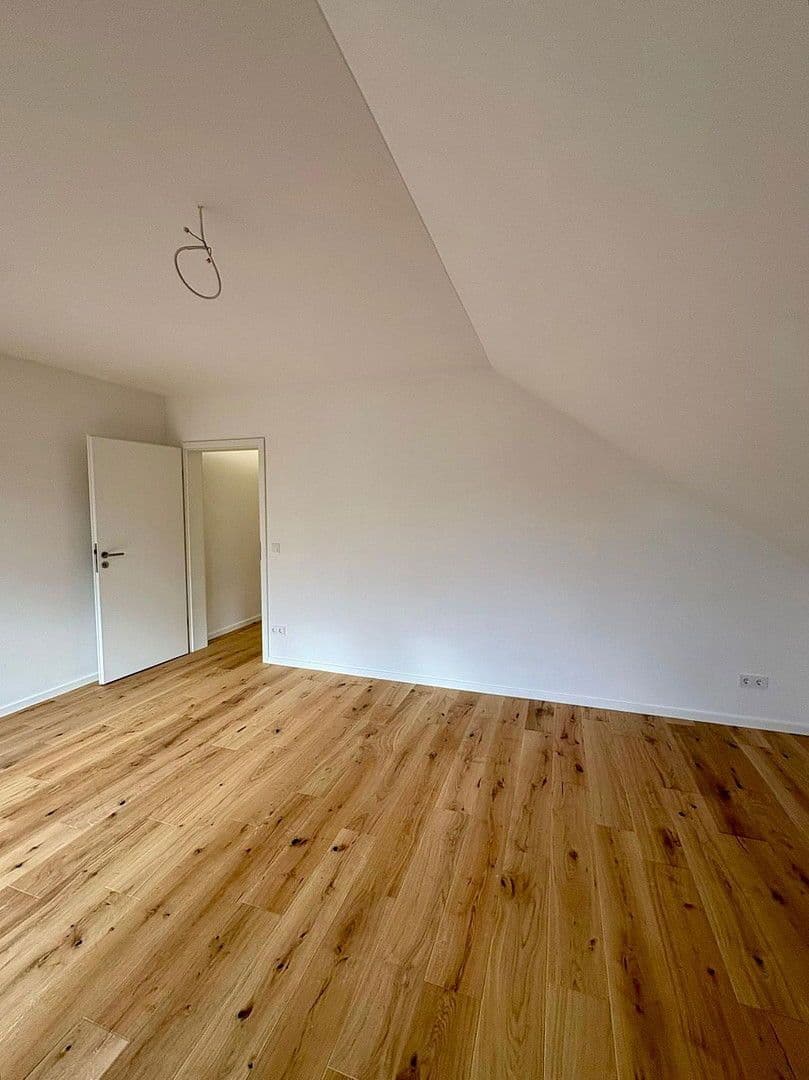 Prodej bytu 3+1 64 m², Cimbernstraße 66, München, Bavorsko Prodej bytu 3+1 64 m², Cimbernstraße 66, München, Bavorsko