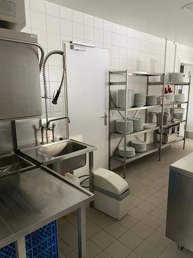 Pronájem nebytového prostoru 300 m², Guttenburg 3, Kraiburg am Inn, Bavorsko Pronájem nebytového prostoru 300 m², Guttenburg 3, Kraiburg am Inn, Bavorsko