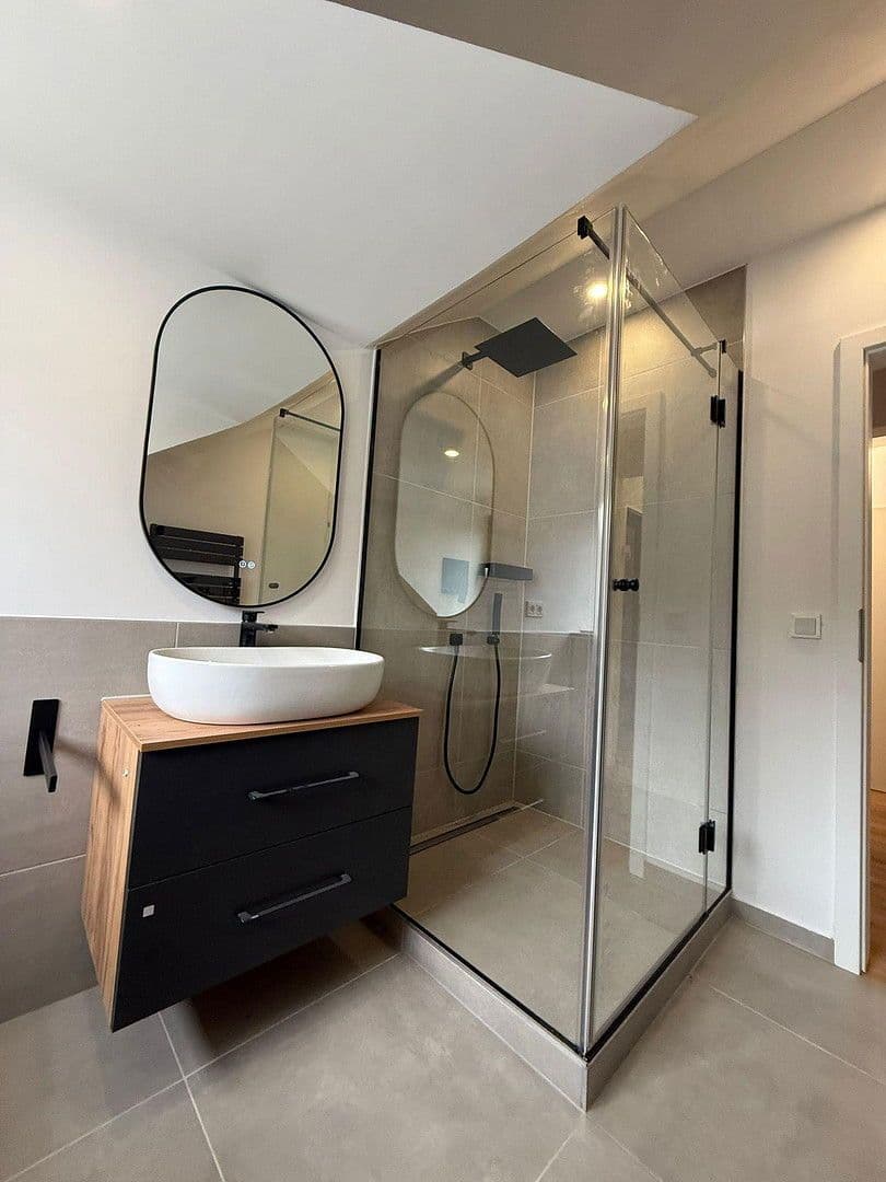 Prodej bytu 2+1 59 m², Mühlthaler Straße 98, München, Bavorsko Prodej bytu 2+1 59 m², Mühlthaler Straße 98, München, Bavorsko