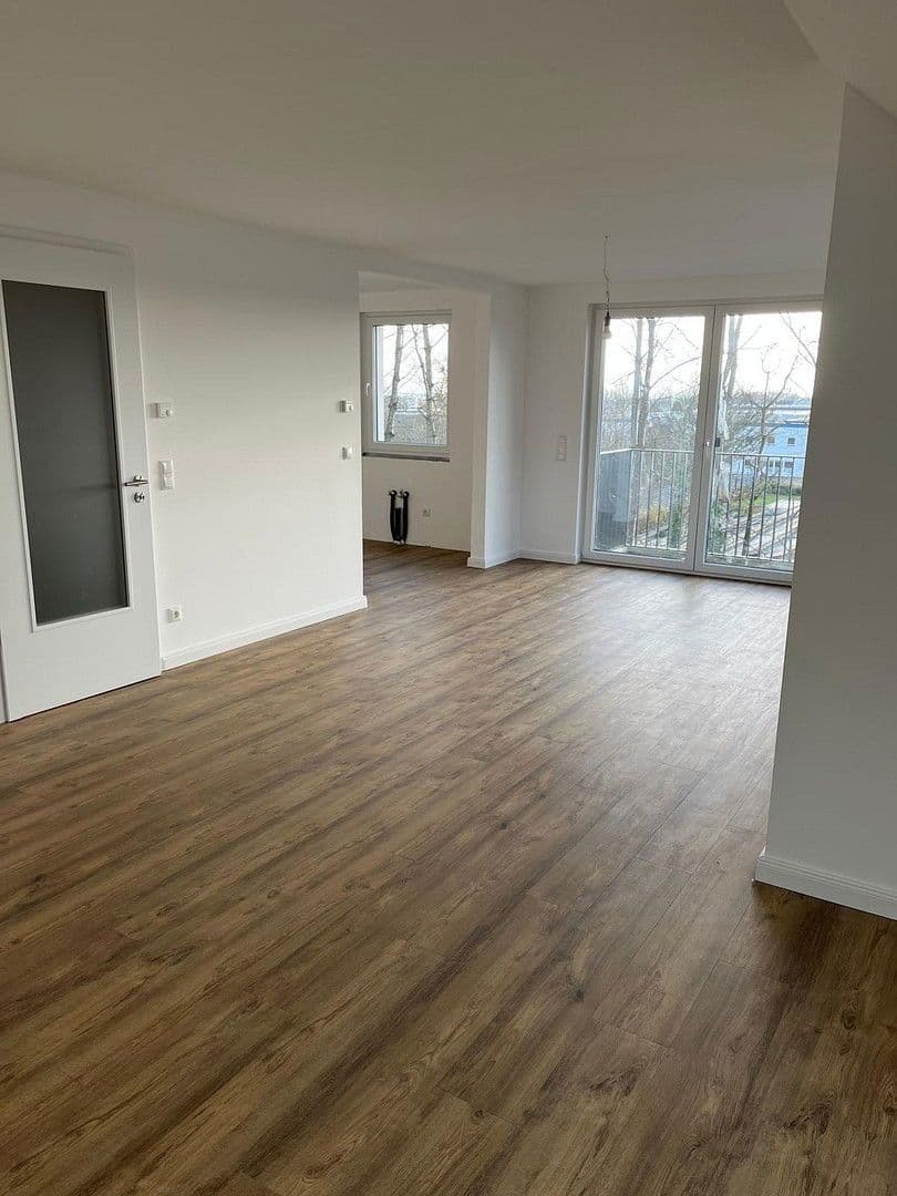 Pronájem bytu 4+1 164 m², Sierksdorfer Straße 65, Neustadt in Holstein, Šlesvicko-Holštýnsko Pronájem bytu 4+1 164 m², Sierksdorfer Straße 65, Neustadt in Holstein, Šlesvicko-Holštýnsko