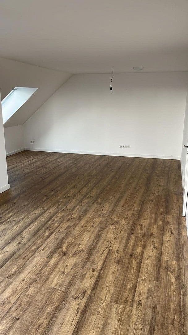 Pronájem bytu 4+1 164 m², Sierksdorfer Straße 65, Neustadt in Holstein, Šlesvicko-Holštýnsko Pronájem bytu 4+1 164 m², Sierksdorfer Straße 65, Neustadt in Holstein, Šlesvicko-Holštýnsko