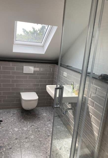 Prodej domu 420 m², pozemek 400 m², Düsseldorf, Severní Porýní-Vestfálsko Prodej domu 420 m², pozemek 400 m², Düsseldorf, Severní Porýní-Vestfálsko