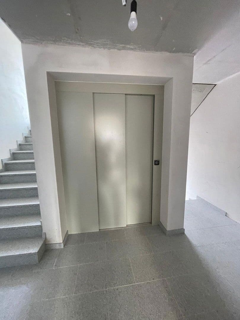 Pronájem bytu 3+1 104 m², Oskar-Frey-Str. 22, Philippsburg, Bádensko-Württembersko Pronájem bytu 3+1 104 m², Oskar-Frey-Str. 22, Philippsburg, Bádensko-Württembersko