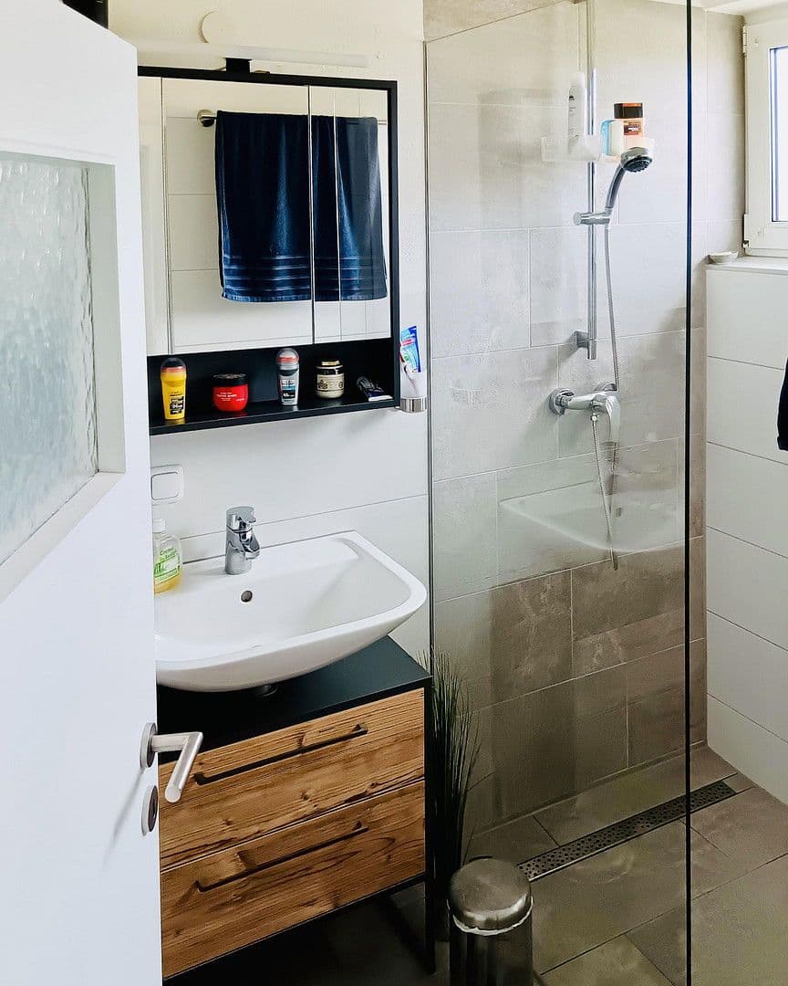 Prodej domu 122 m², pozemek 915 m², Bad Neustadt an der Saale, Bavorsko Prodej domu 122 m², pozemek 915 m², Bad Neustadt an der Saale, Bavorsko